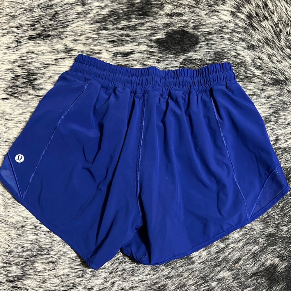 Lululemon hotty hots!